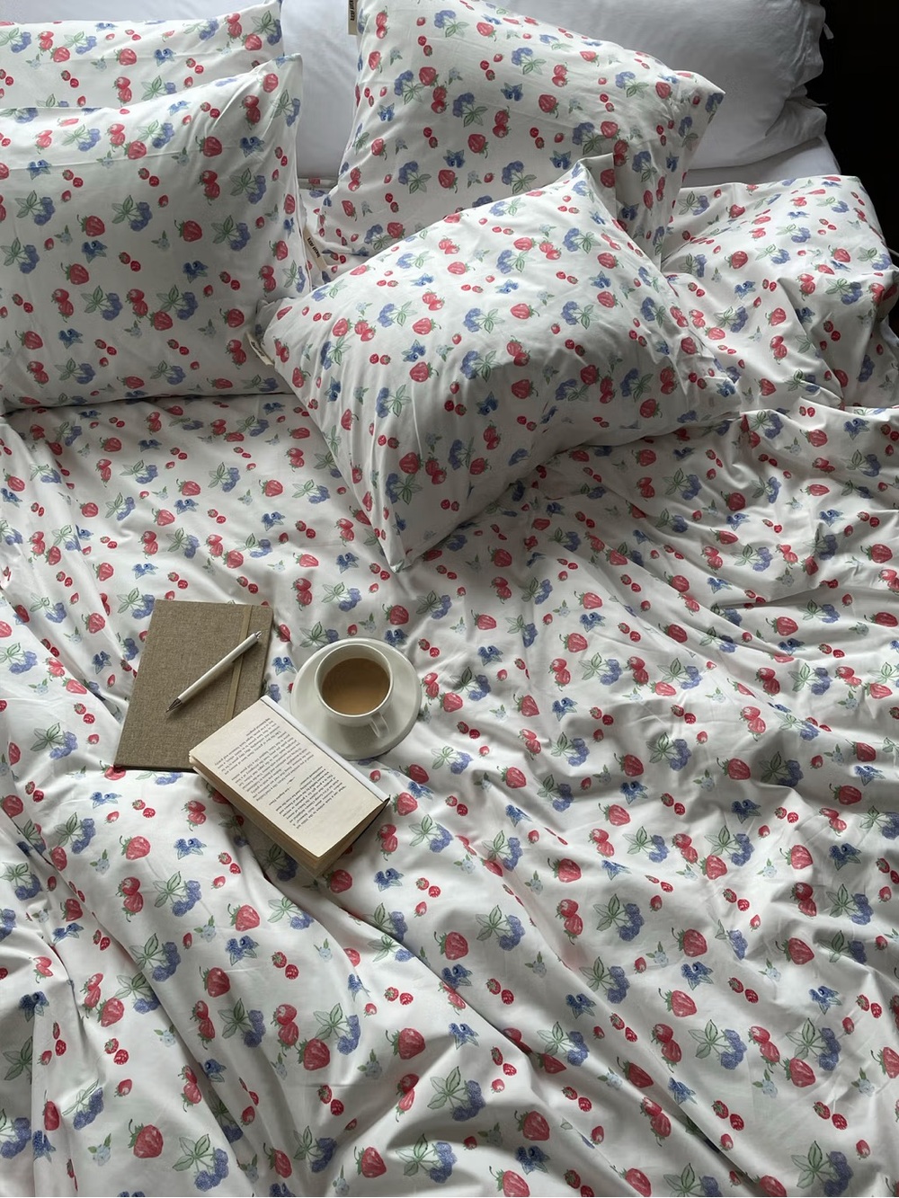 Djerf Avenue Duvet Cover Single in Summer berries NWOT